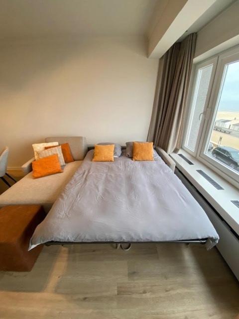 Studio Saint-Tropez Остенде Екстериор снимка