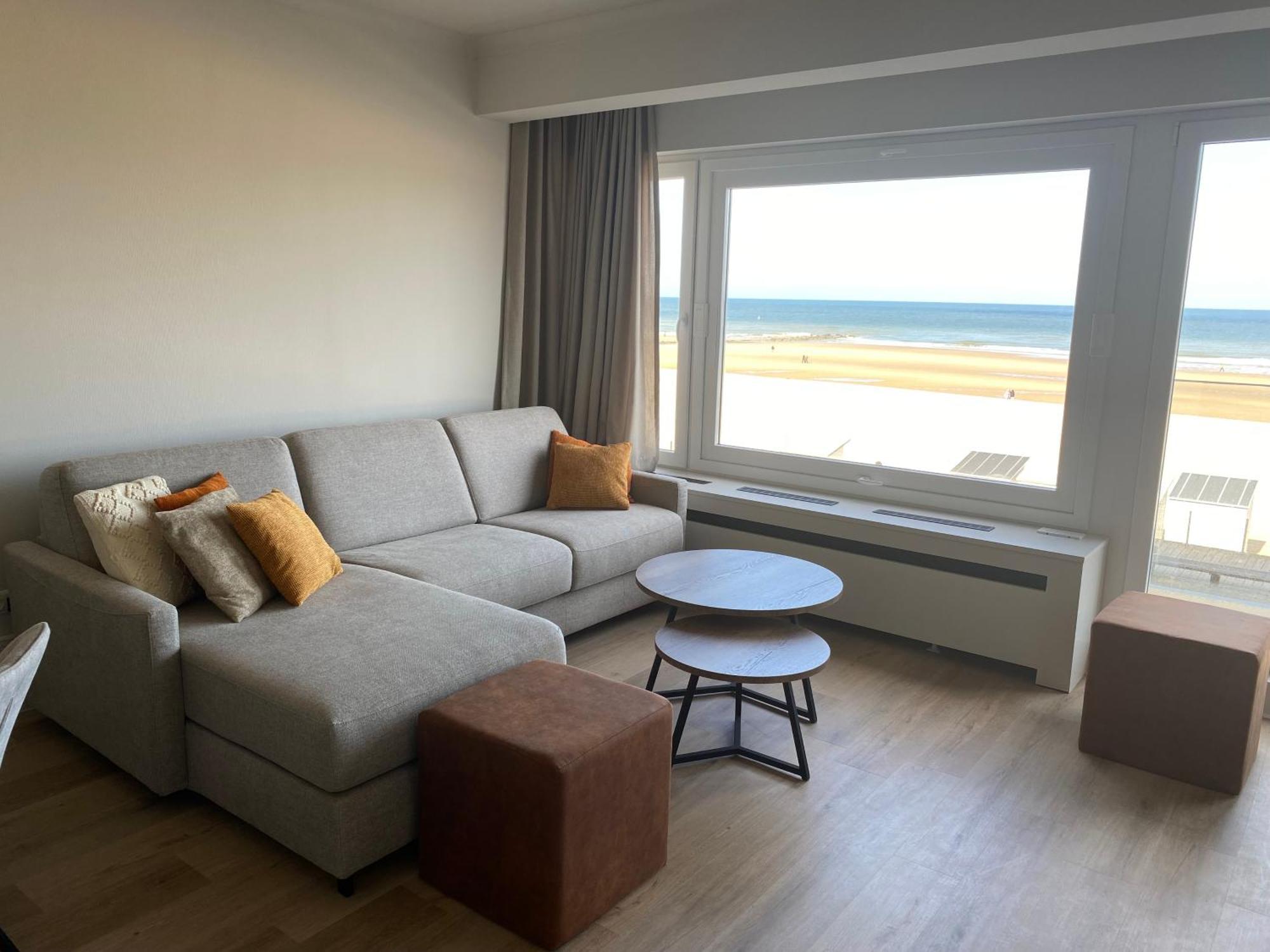 Studio Saint-Tropez Остенде Екстериор снимка