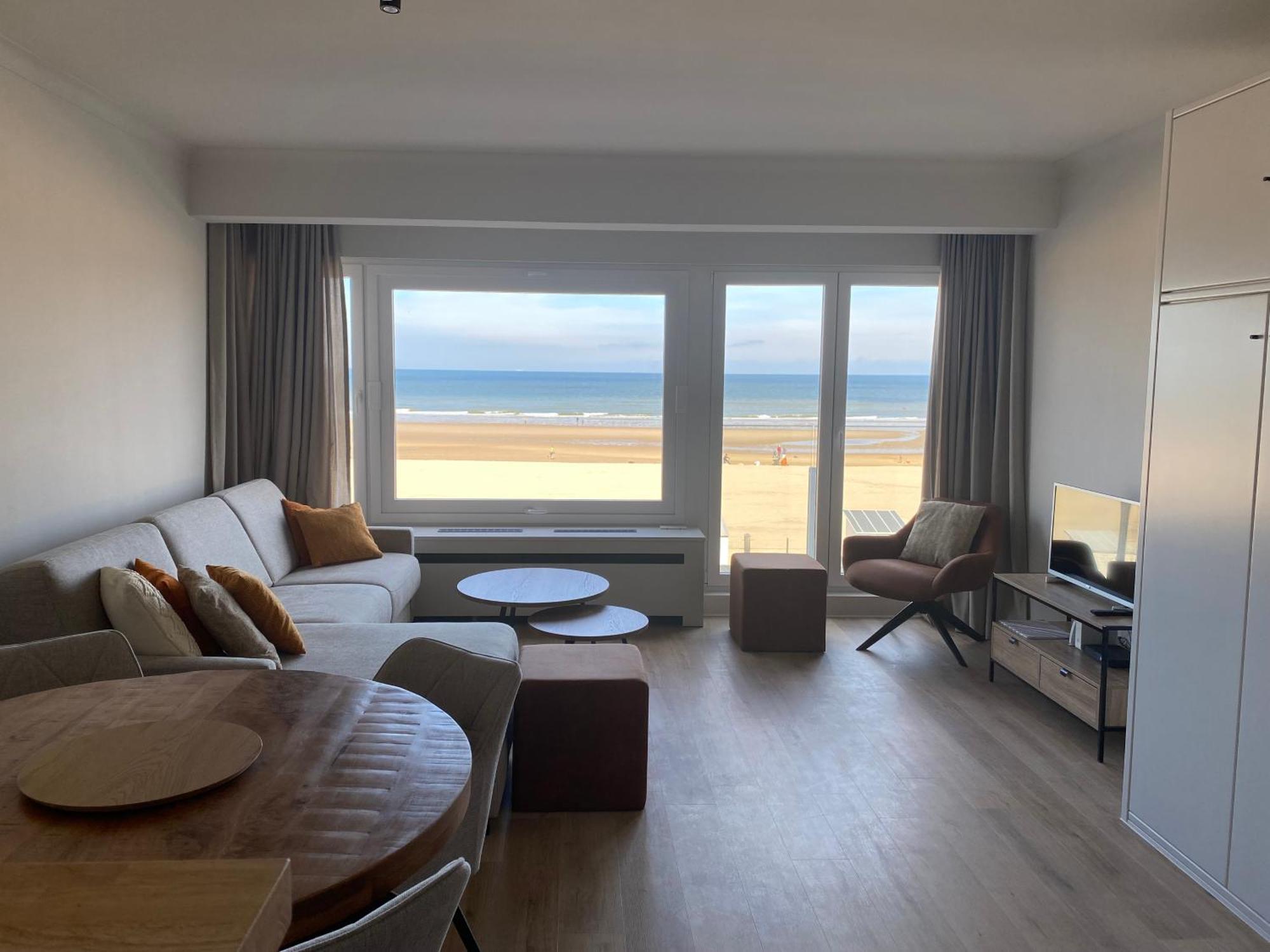 Studio Saint-Tropez Остенде Екстериор снимка